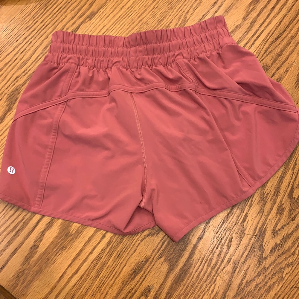 Lululemon tracker shorts